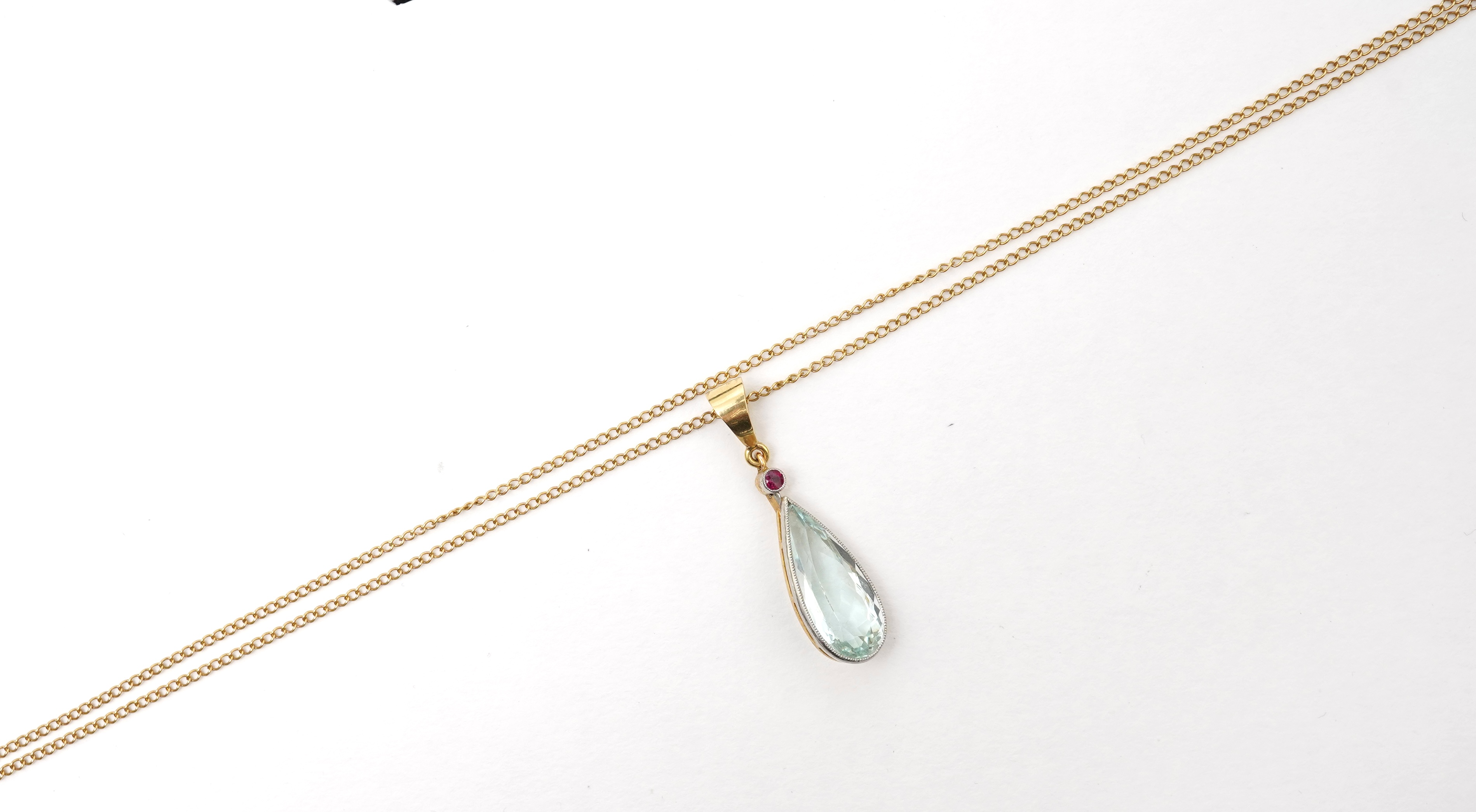 An aquamarine pendant